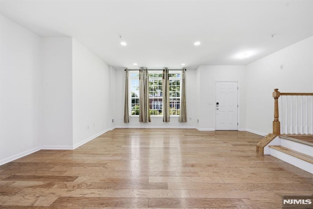 128 Wesmont - Photo 7