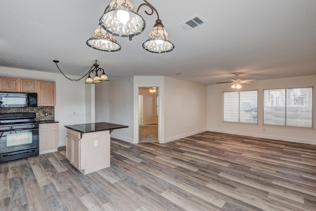 9622 Farrell Drive - Photo 9