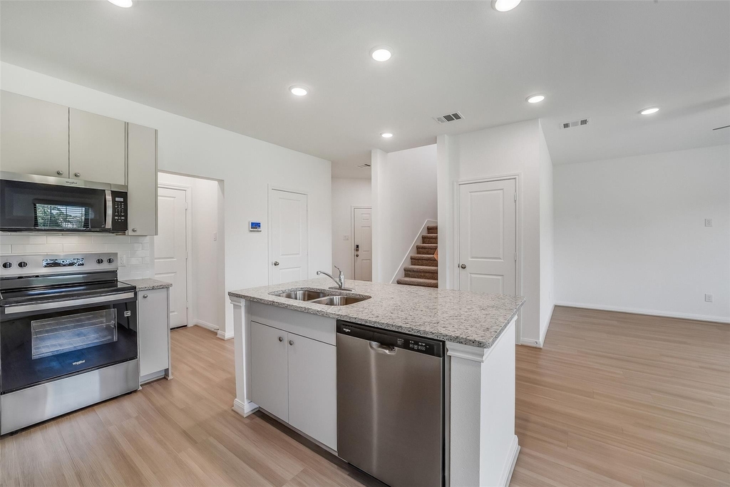 11928 Lakewood West Drive - Photo 6