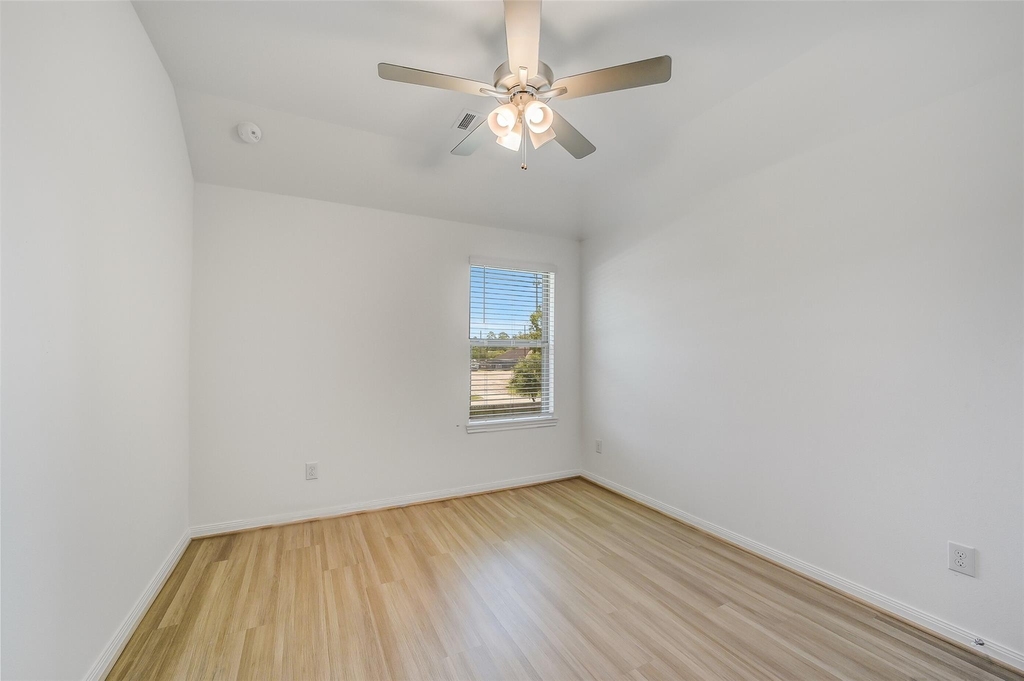 11928 Lakewood West Drive - Photo 15
