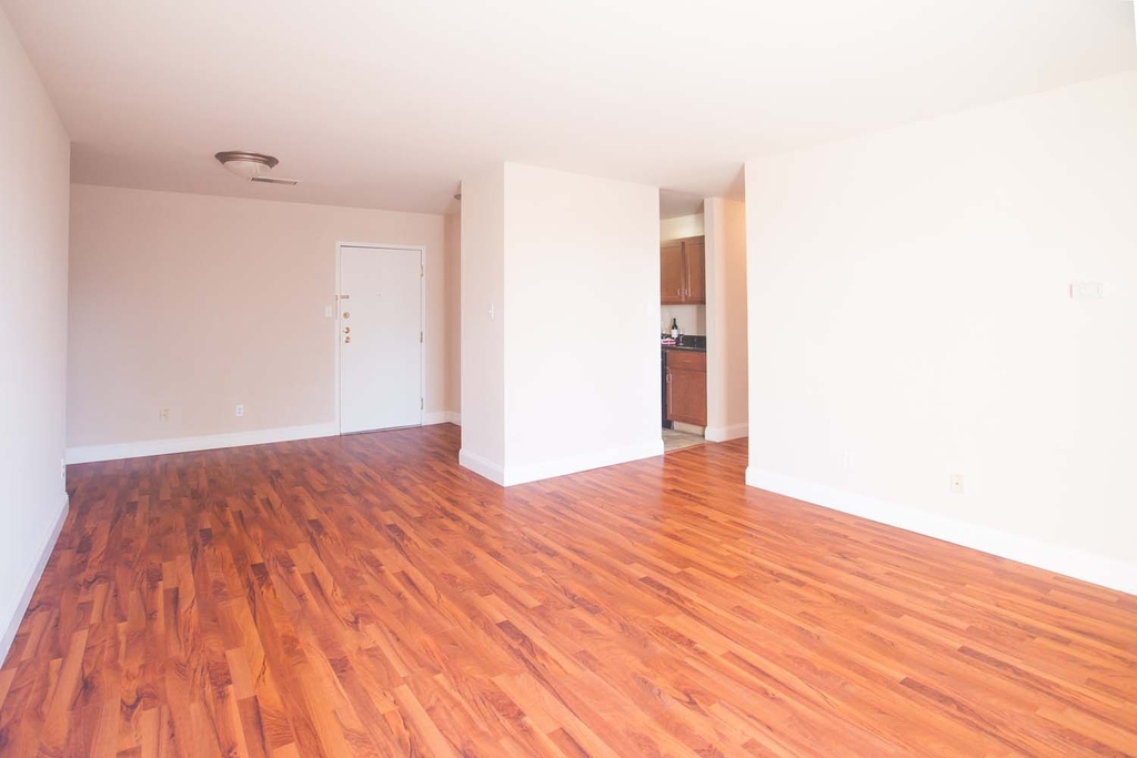 5660 Kingsbury Avenue - Photo 63