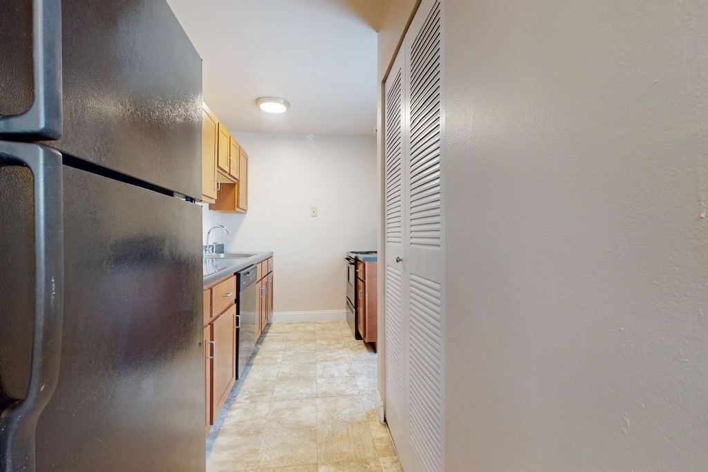5660 Kingsbury Avenue - Photo 77