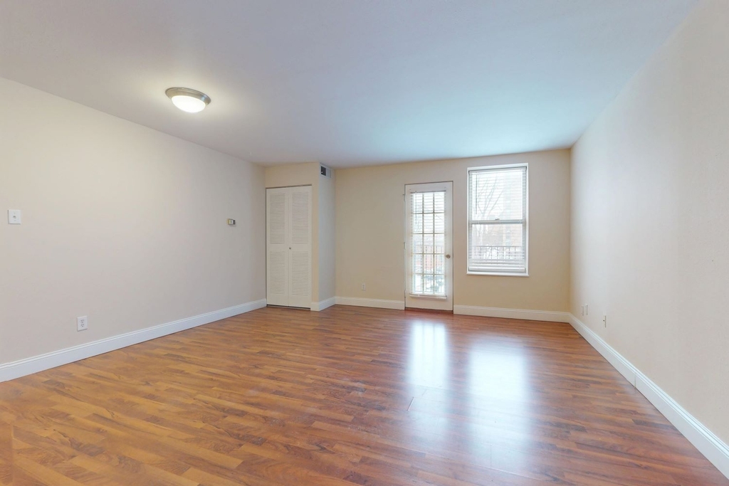 5660 Kingsbury Avenue - Photo 28