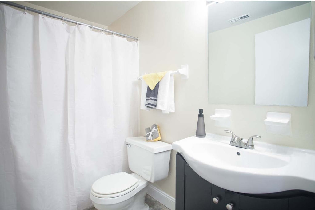 5660 Kingsbury Avenue - Photo 59