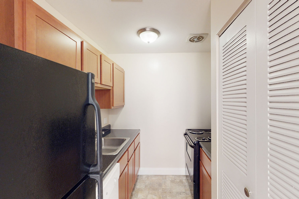 5660 Kingsbury Avenue - Photo 3