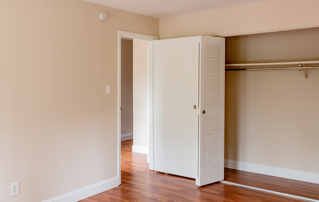 5660 Kingsbury Avenue - Photo 45