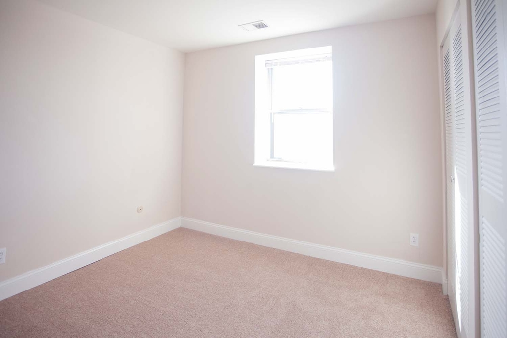 5660 Kingsbury Avenue - Photo 54