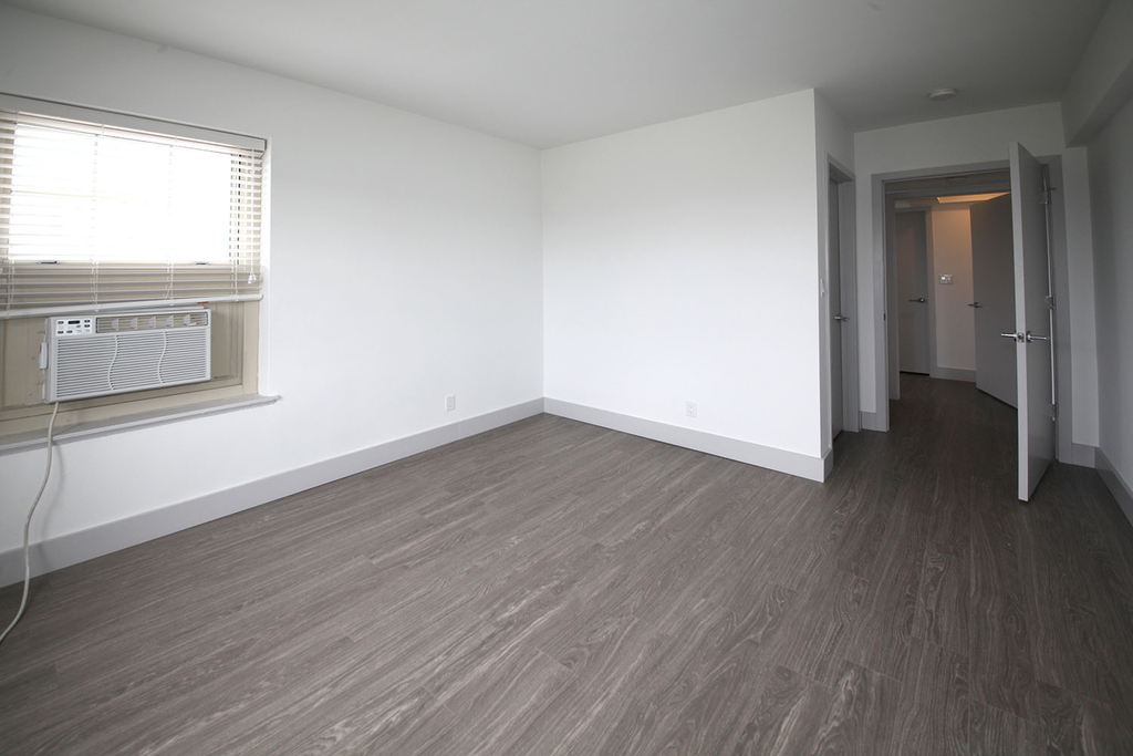 18 South Kingshighway - Photo 409