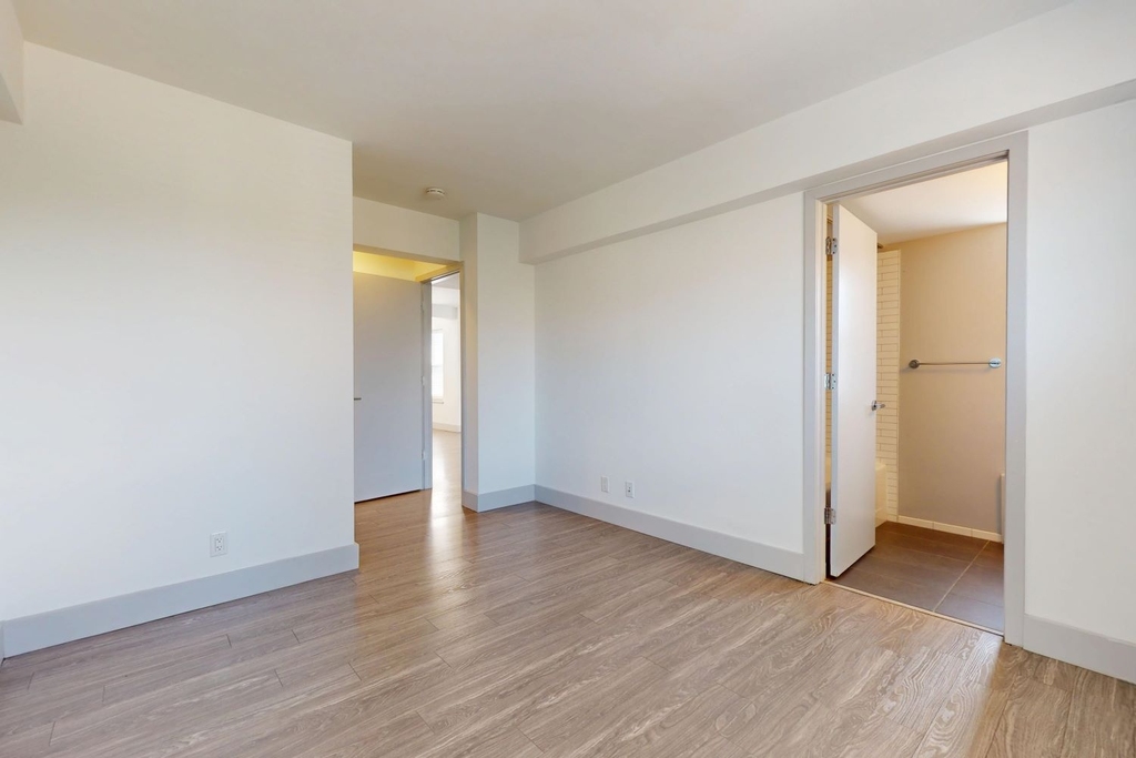 18 South Kingshighway - Photo 386