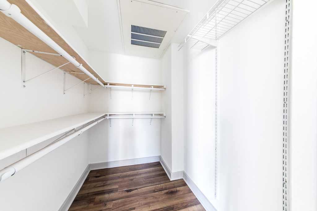 18 South Kingshighway - Photo 218