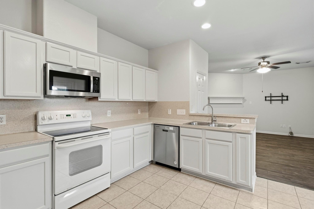 3039 Orange Street - Photo 9