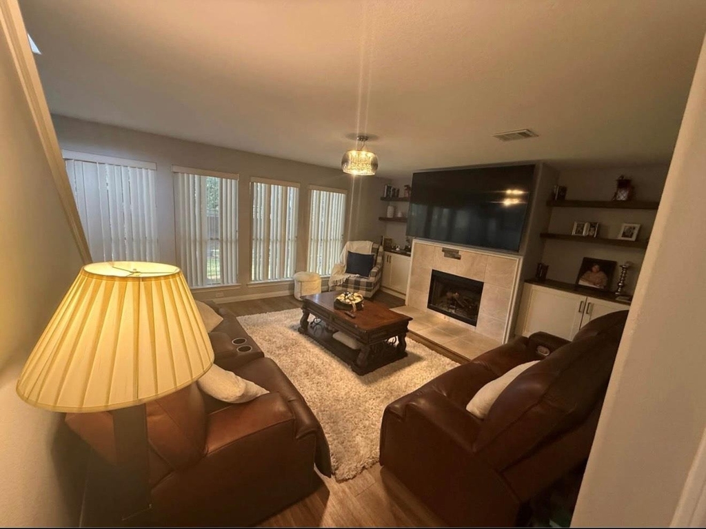 3618 Windhill Lane - Photo 2