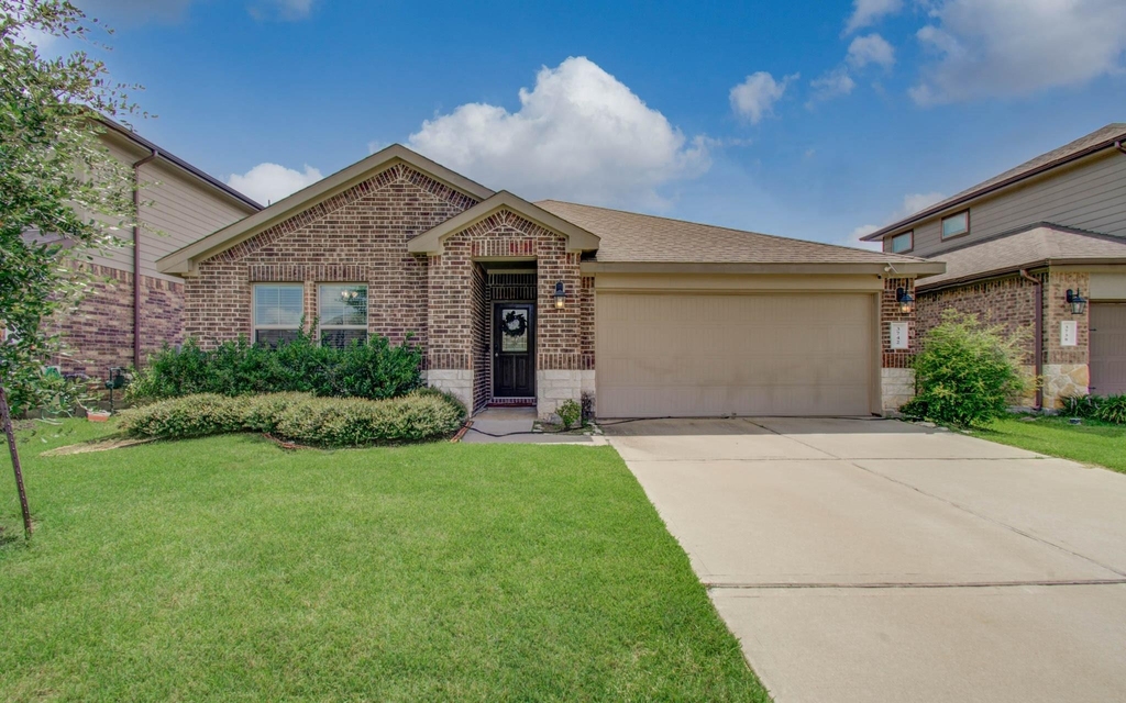 3742 Canyon Shore Lane - Photo 0