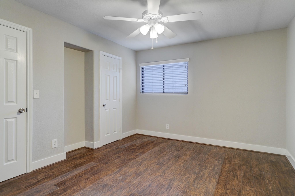 405 Hawthorne Street - Photo 7