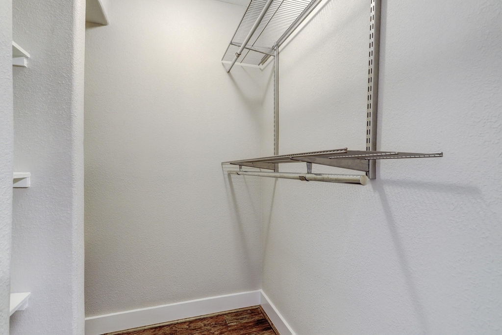 405 Hawthorne Street - Photo 6