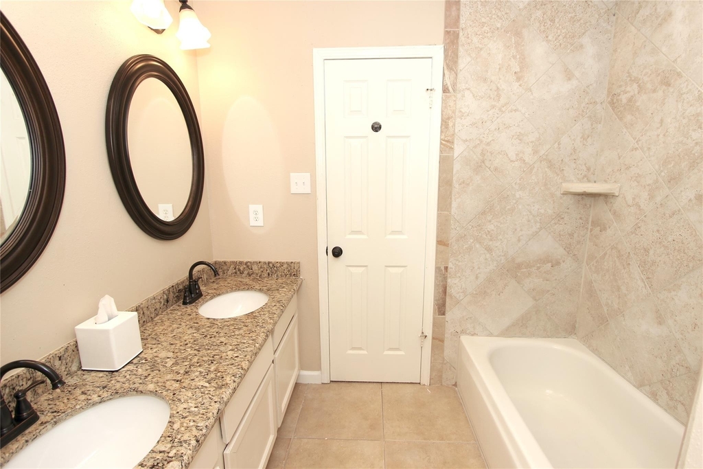 2731 Colony Drive - Photo 7