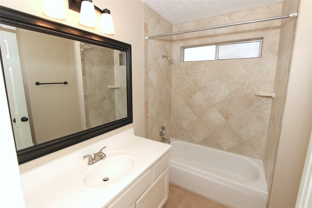 2731 Colony Drive - Photo 11