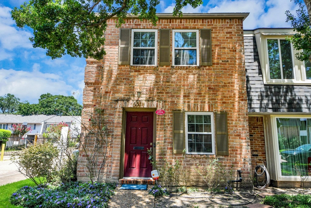 6334 Chevy Chase Drive - Photo 1