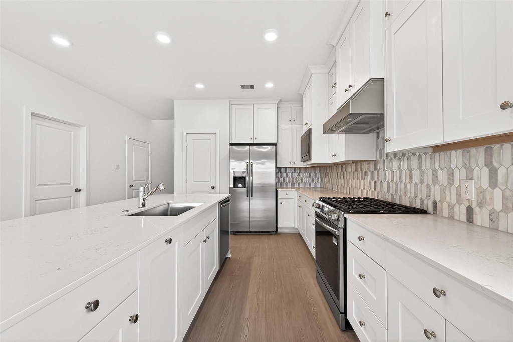 2826 Garden Meadow Street - Photo 2