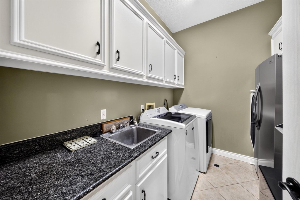 16410 Emilia Court - Photo 32