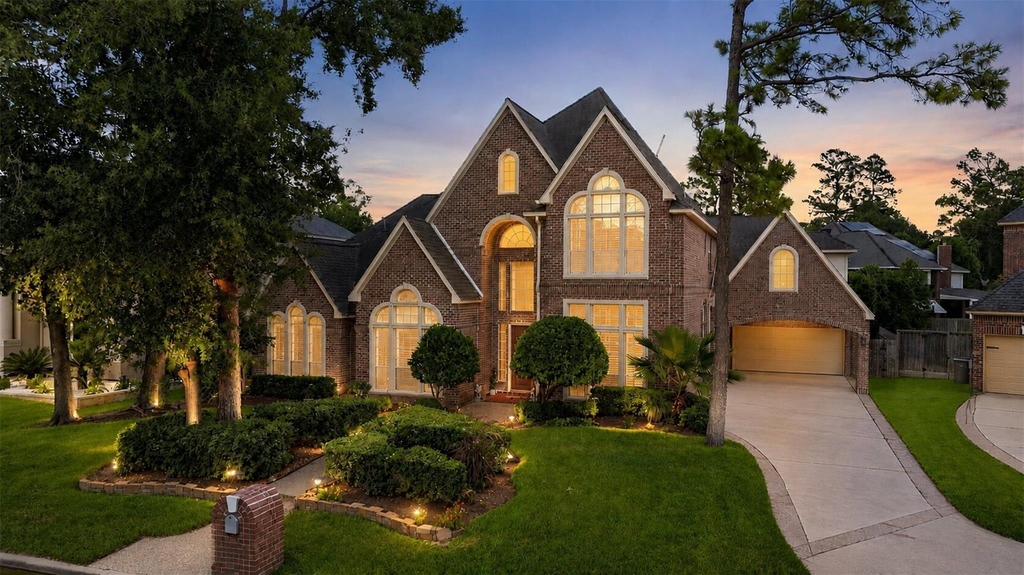 16410 Emilia Court - Photo 1