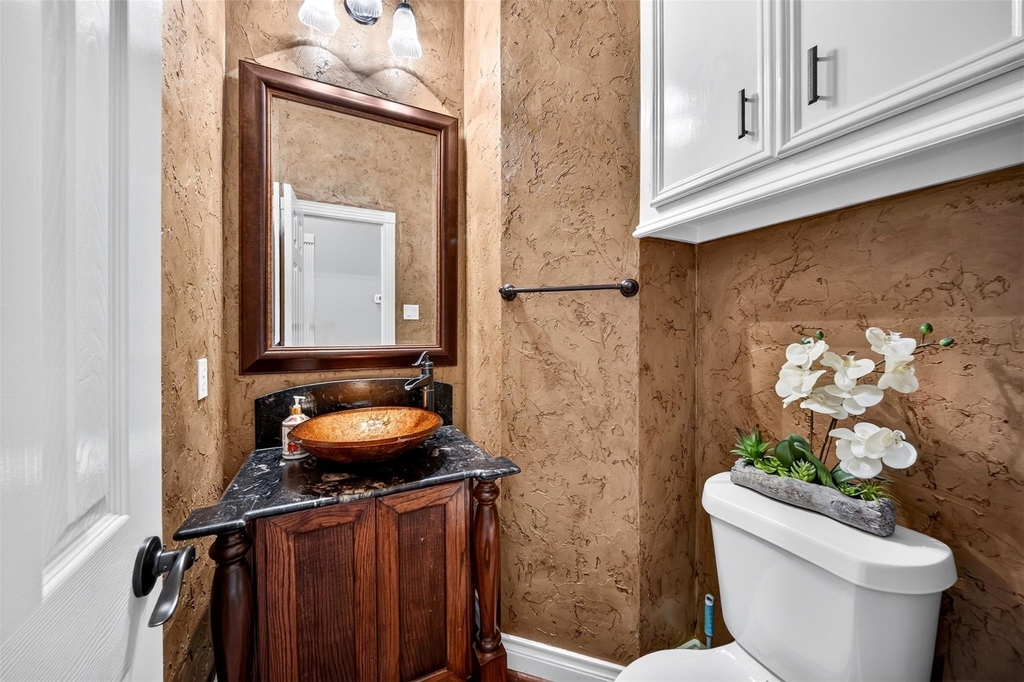 16410 Emilia Court - Photo 28