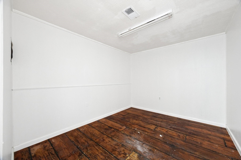 6219 Masters Road - Photo 4