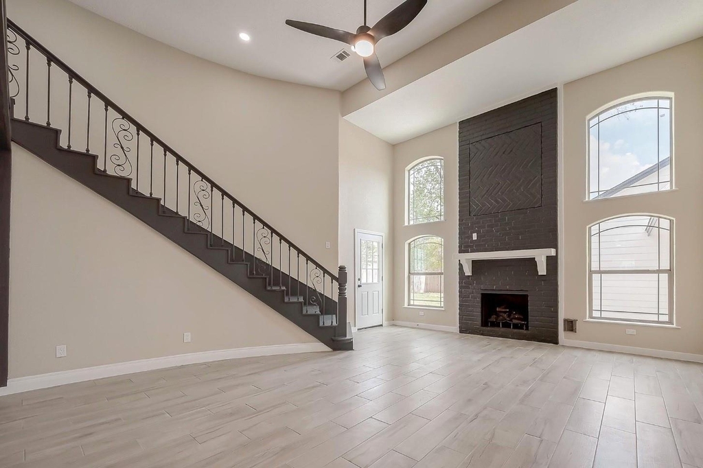 1011 Klamath Lane - Photo 5