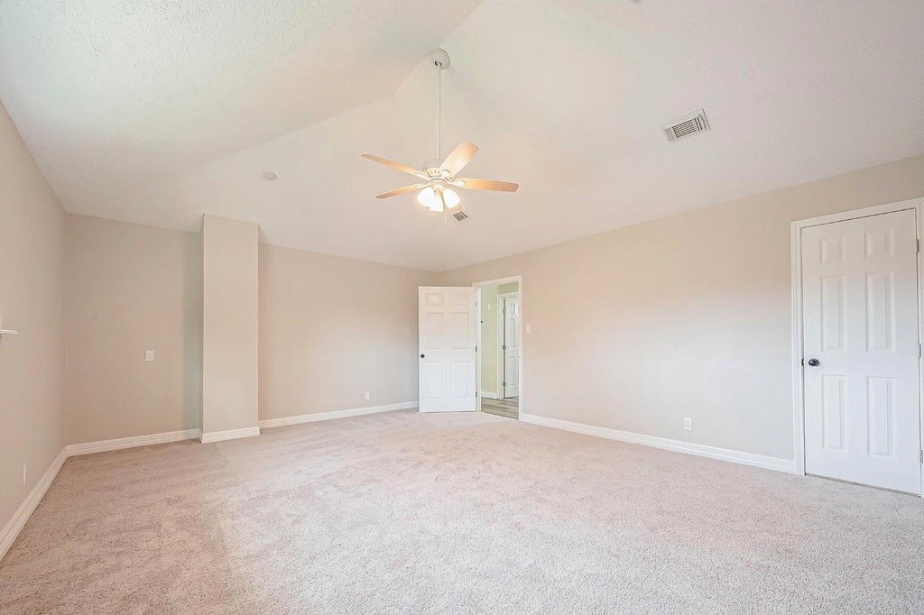 1011 Klamath Lane - Photo 9