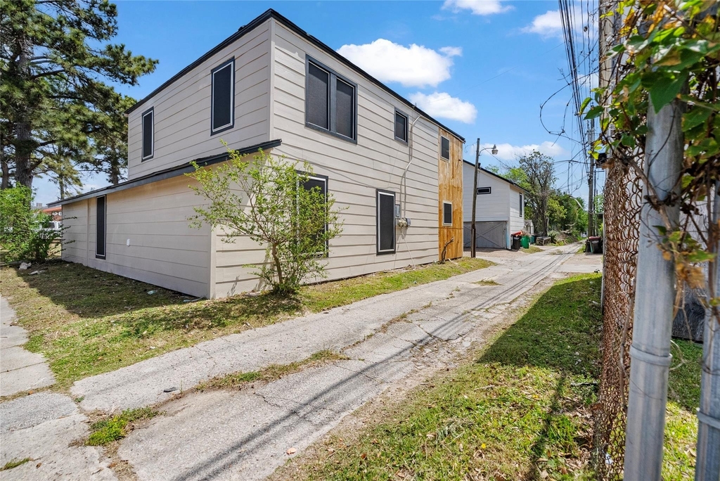 2633 W Main Street - Photo 11
