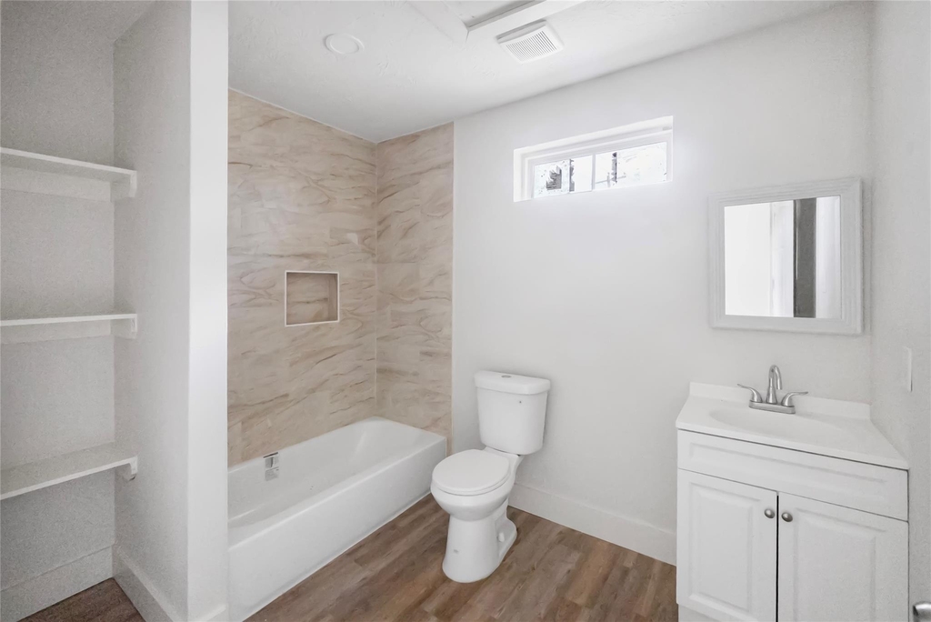 2633 W Main Street - Photo 3