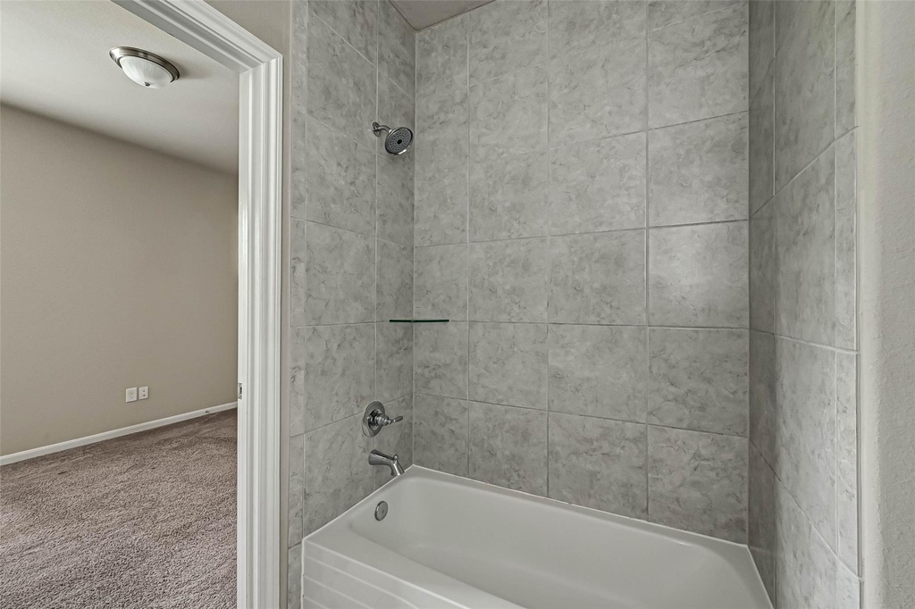 315 Biltmore Loop - Photo 24