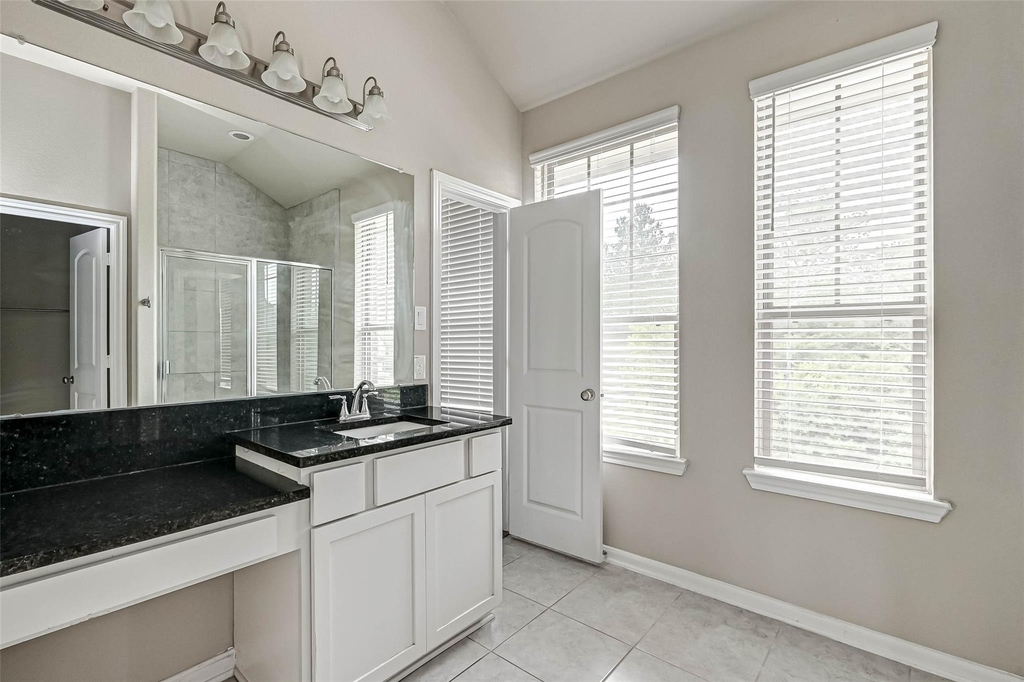 315 Biltmore Loop - Photo 28