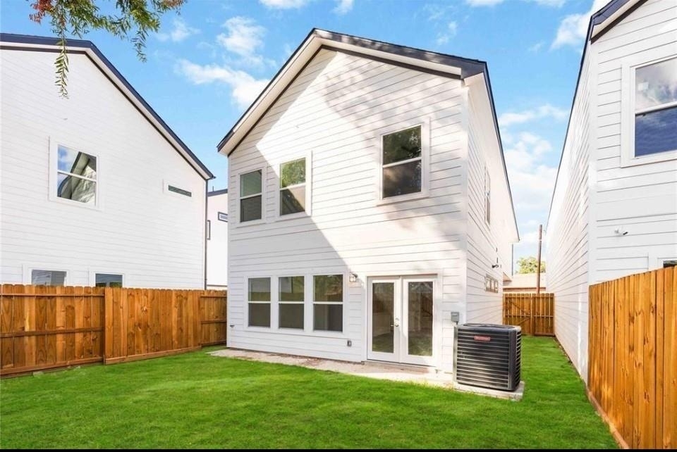 4508 Noble Street - Photo 16