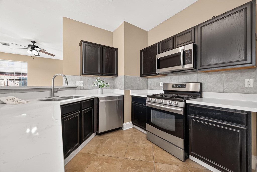 4011 Alexis Circle - Photo 19