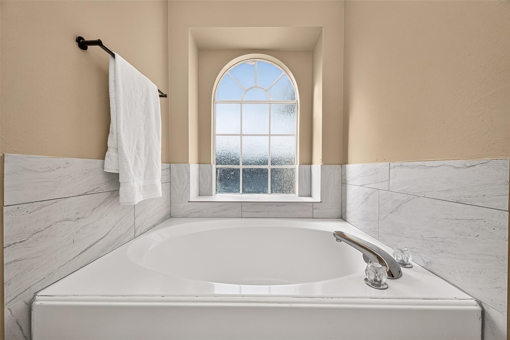 4011 Alexis Circle - Photo 44