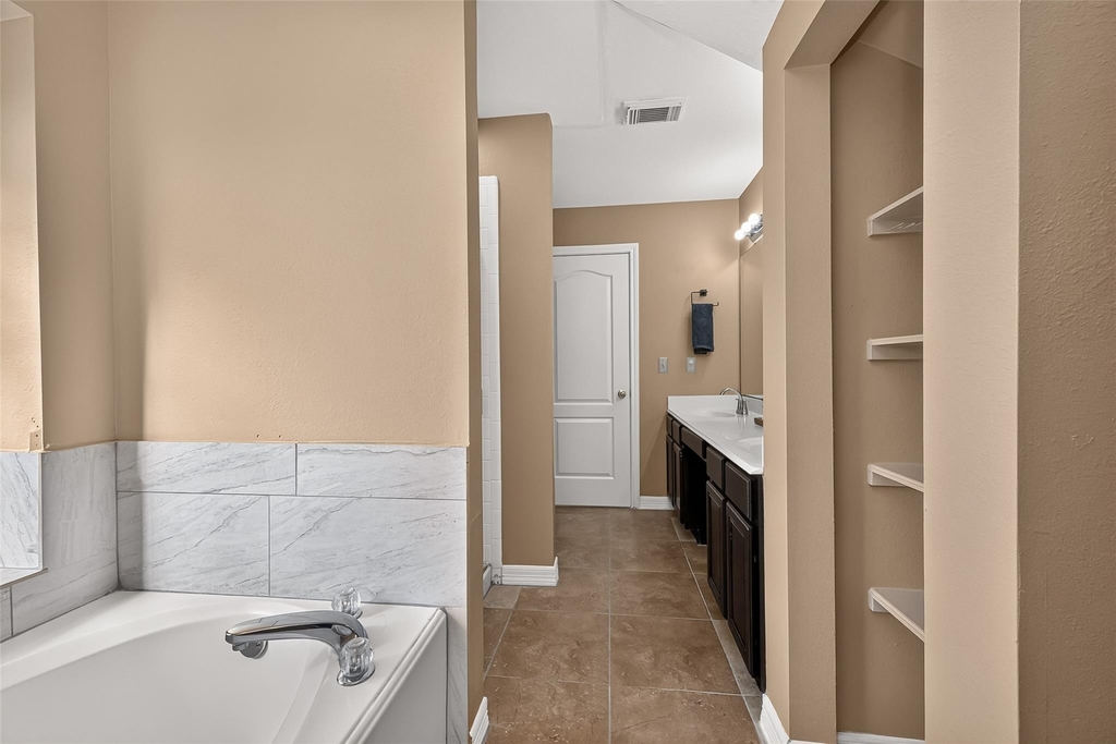 4011 Alexis Circle - Photo 41
