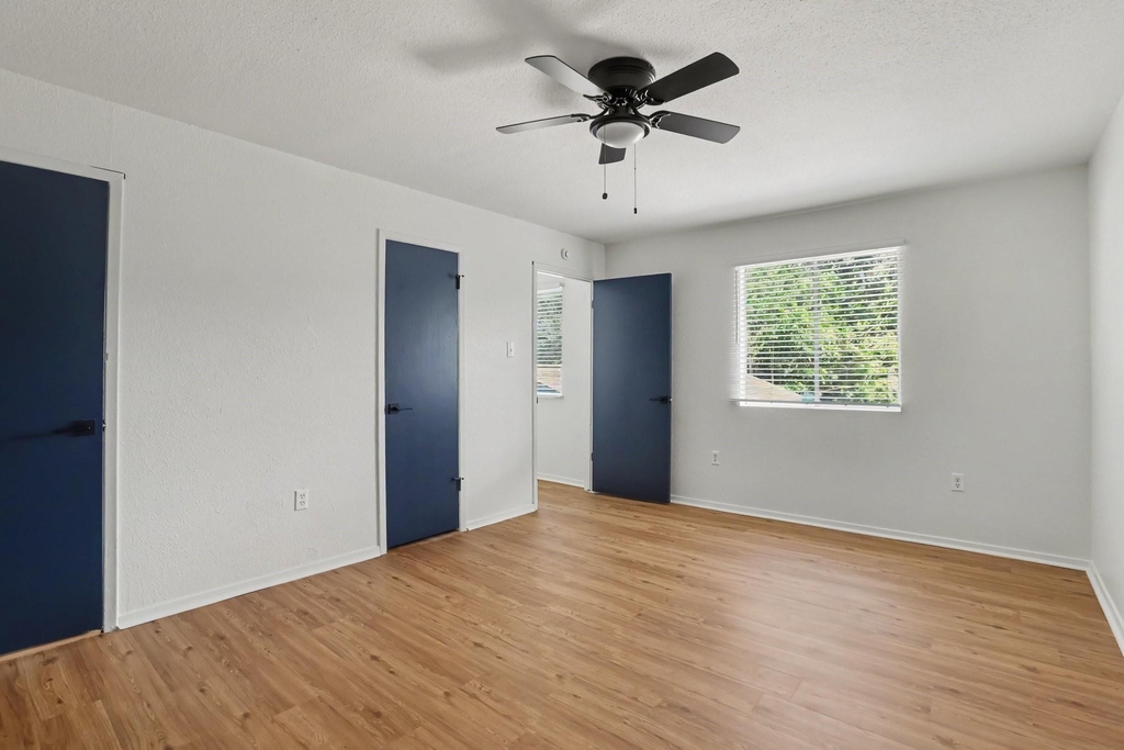 2119 Barr Street - Photo 6
