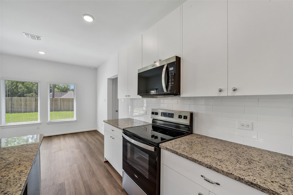 13614 Pine Drive - Photo 7