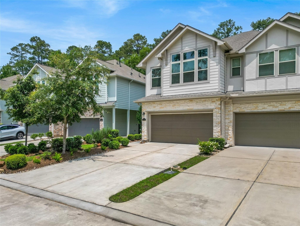134 Moon Dance Court - Photo 1
