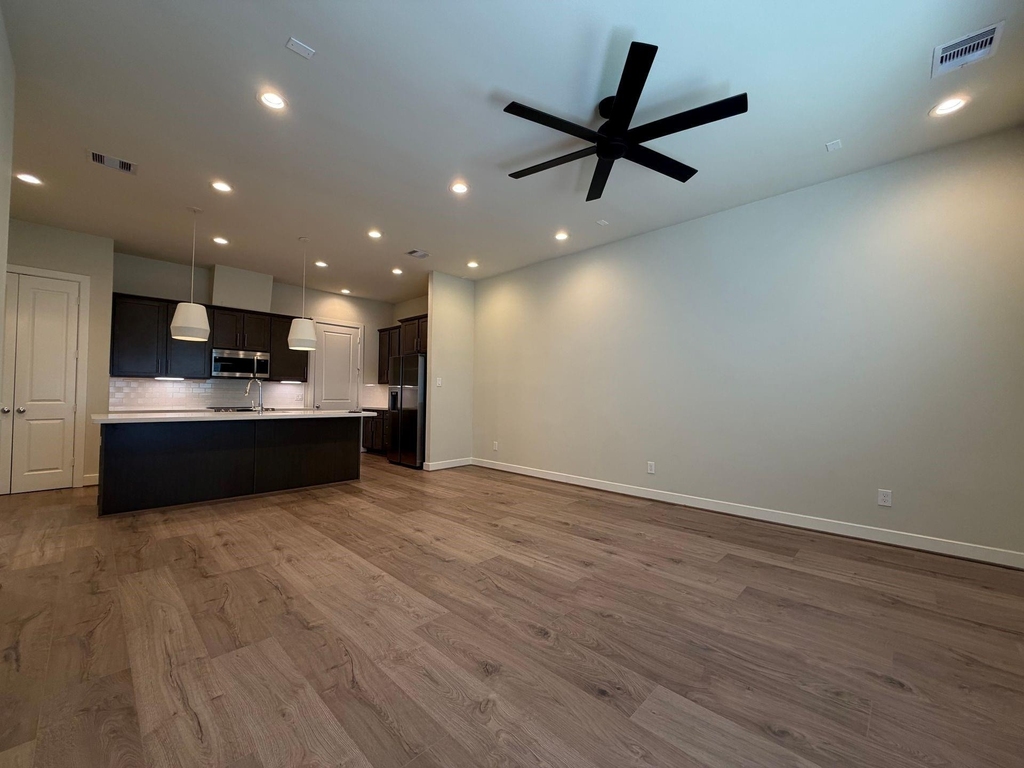 5915 Haring Lane - Photo 3