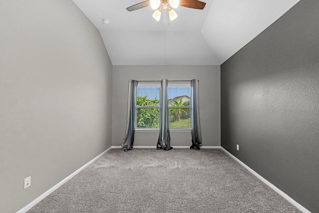 1740 Cindy Lane - Photo 16