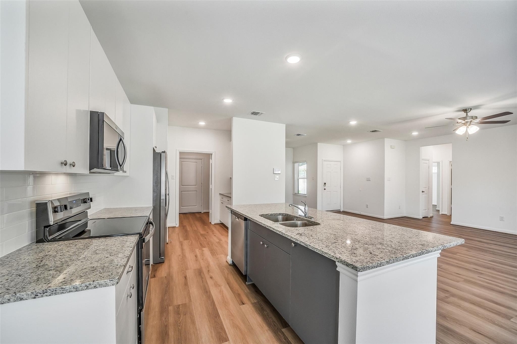 11955 Pondwood Drive - Photo 8