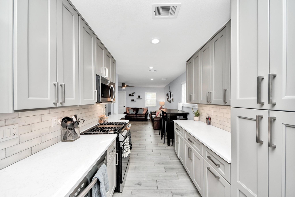 834 Ellington Street - Photo 13