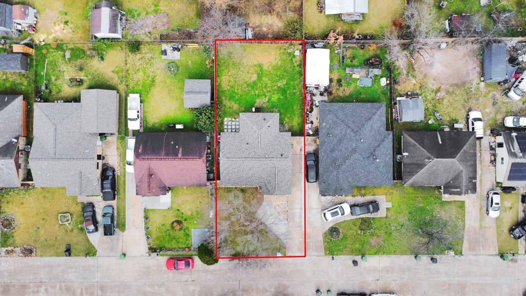 834 Ellington Street - Photo 1