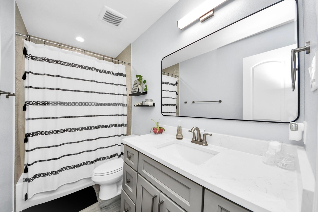 834 Ellington Street - Photo 20
