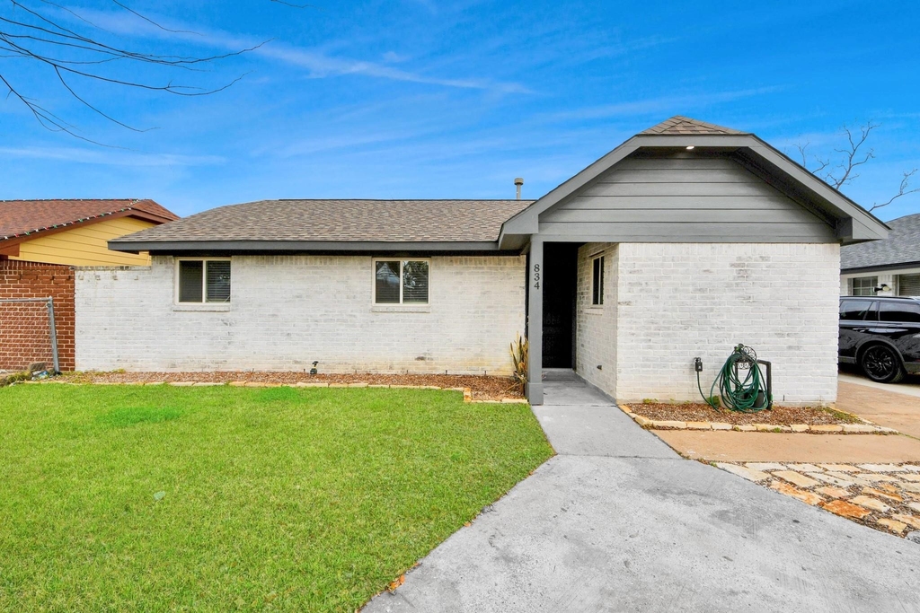 834 Ellington Street - Photo 35
