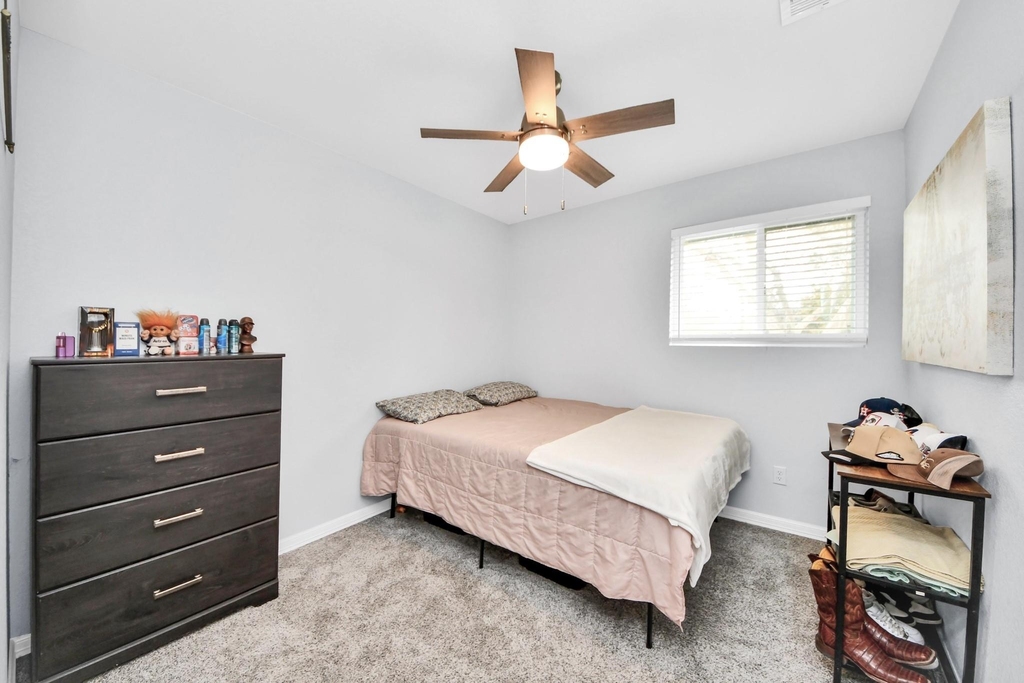 834 Ellington Street - Photo 22