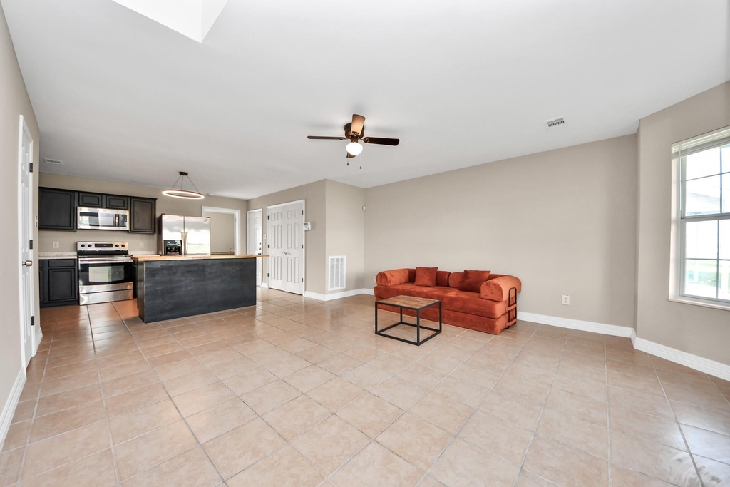 23366 High Point Street - Photo 4