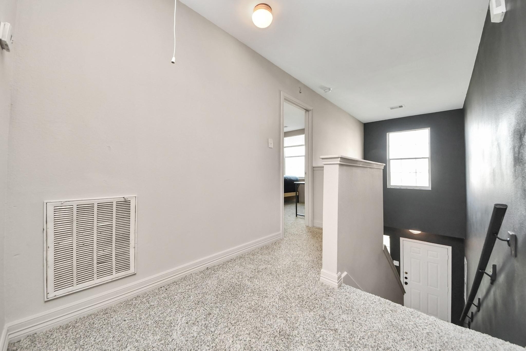 23366 High Point Street - Photo 34
